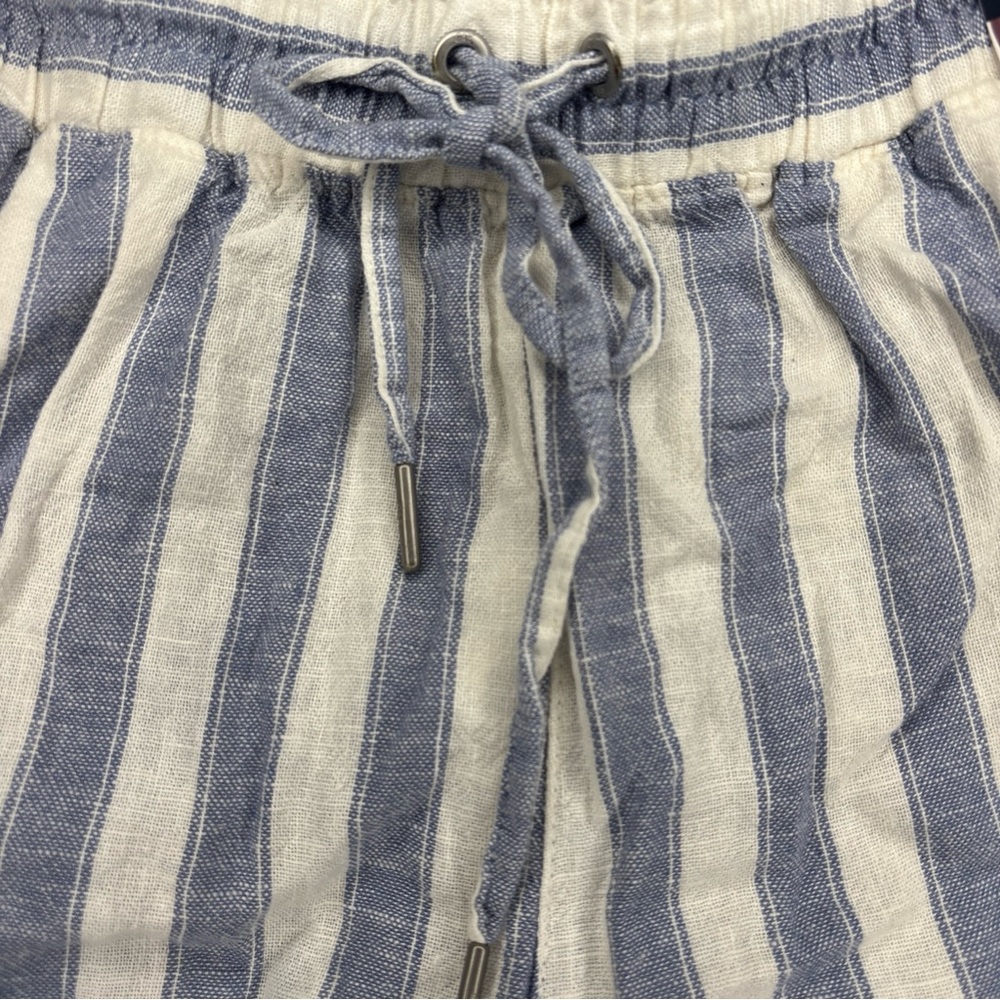 Gap Lightweight Linen Shorts White Blue English Manor Stripes Drawstring Size M - Picture 3 of 12